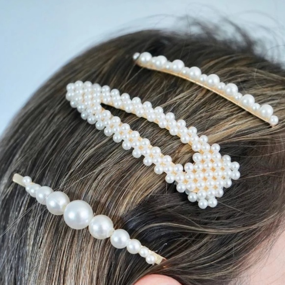 Pearls Studded Hair Clip/Pin Set - Picture 2 of 3